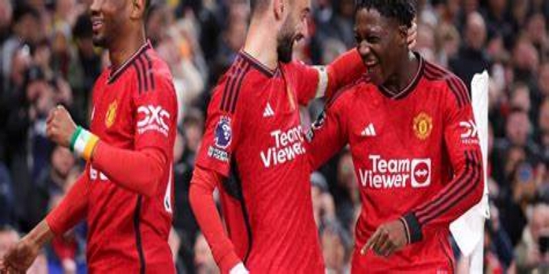 米兰体育前瞻—曼联晋级背后的隐忧与半决赛挑战-米兰体育