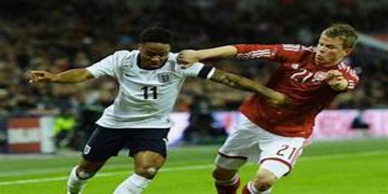 米兰体育后防线解析：进攻型边卫成为积分核心-米兰体育